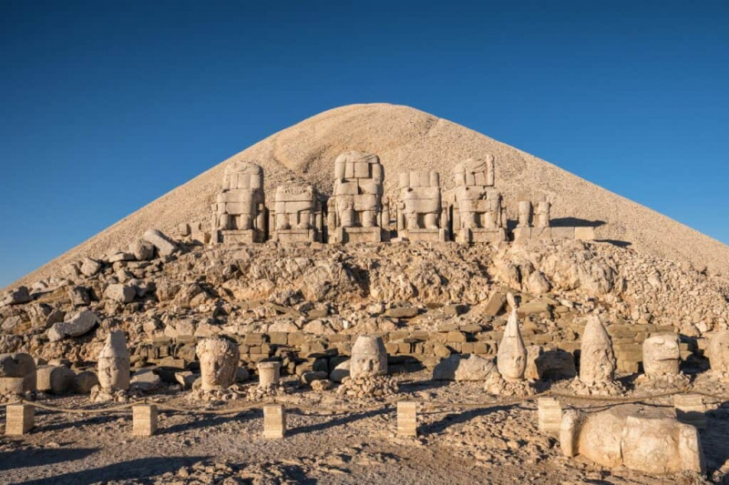   Gora Nemrut je Unescov seznam svetovne dediščine.