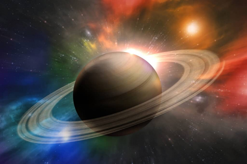 Skatiet, cik tālu jūs varētu lēkt un cik stiprs jūs būtu uz Saturna virsmas