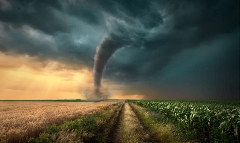   tempête de tornade